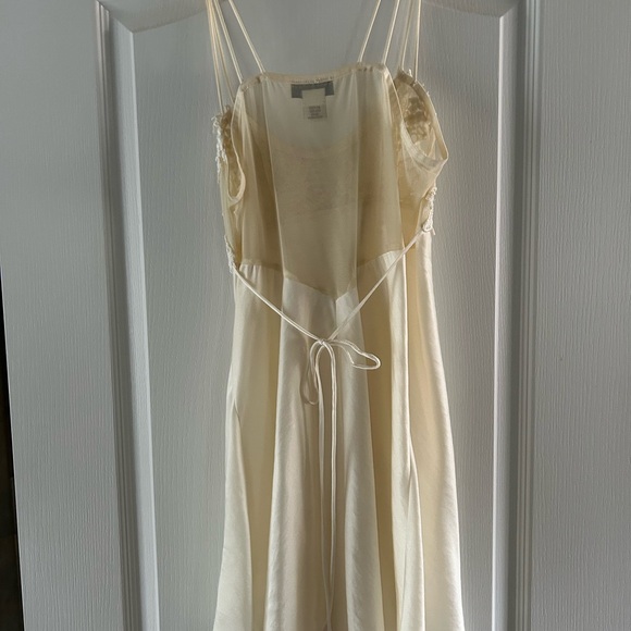 Bridal Flora Nikrooz cream chemise and matching robe set - Picture 4 of 7